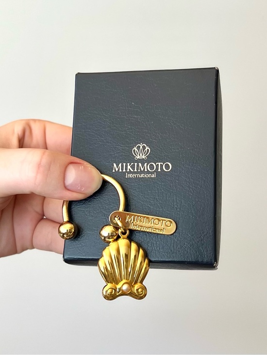 Mikimoto Accessories - Mikimoto Key Holder Ring Gold Shell with Pearl